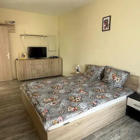 двустаен с басейн глобал Apartment *